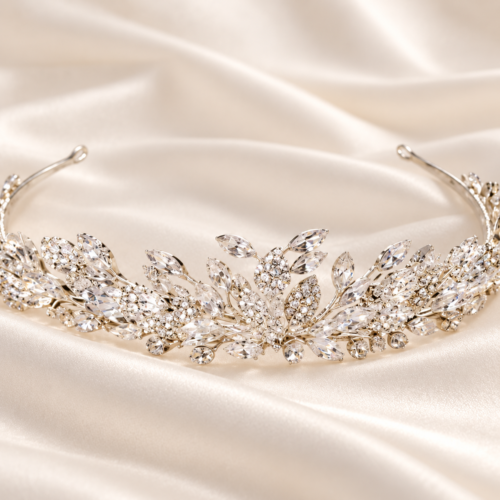 Tiara color plateada